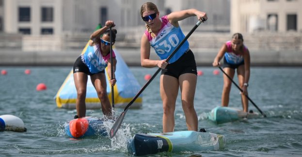 W Abu Zabi odbyły się mistrzostwa świata w SUP, w których nie zabrakło reprezentantów Polski. Biało-czerwoni zanotowali kilka znakomitych wyników, a ich ozdobą były dwa złote medale Mai Bauerek w kategorii U-14 oraz brązowy krążek Hanny Kamińskiej na dystansie sprinterskim w juniorkach! Do tego doszły dwa brązowe medale w zespołach! – To dla mnie ogromne święto – mówi Mariusz Miczek, trener naszych zawodniczek.